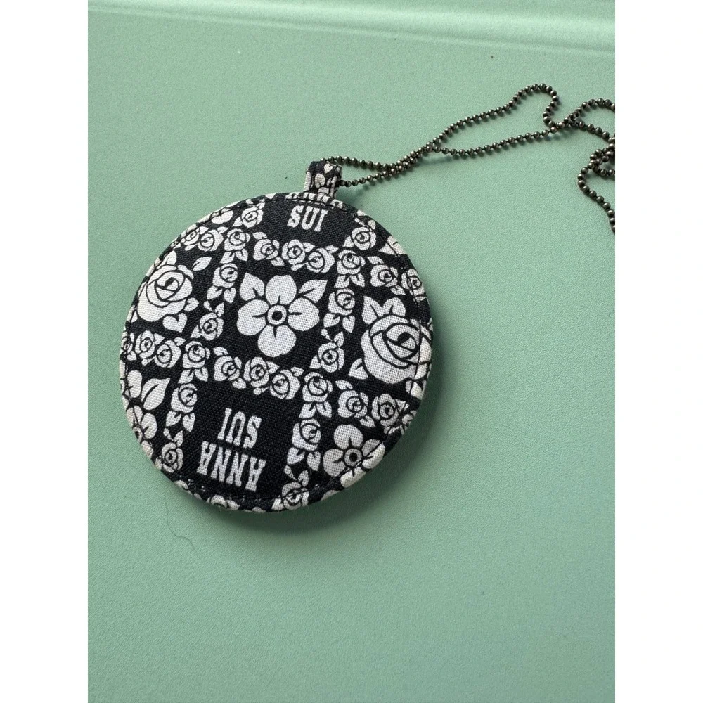 Anna Sui Mirror Round Floral‎ Print Black & White Pocket Mirror Makeup Beauty